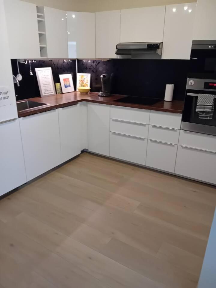 Leilighet Practical Apartment, To Center Stavanger